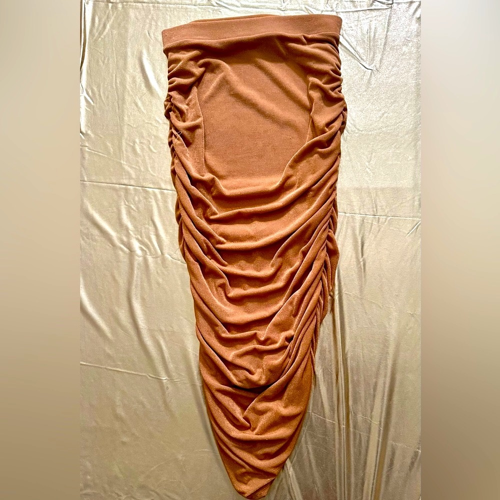 Rouched sides skirt with elastic waistband - tan